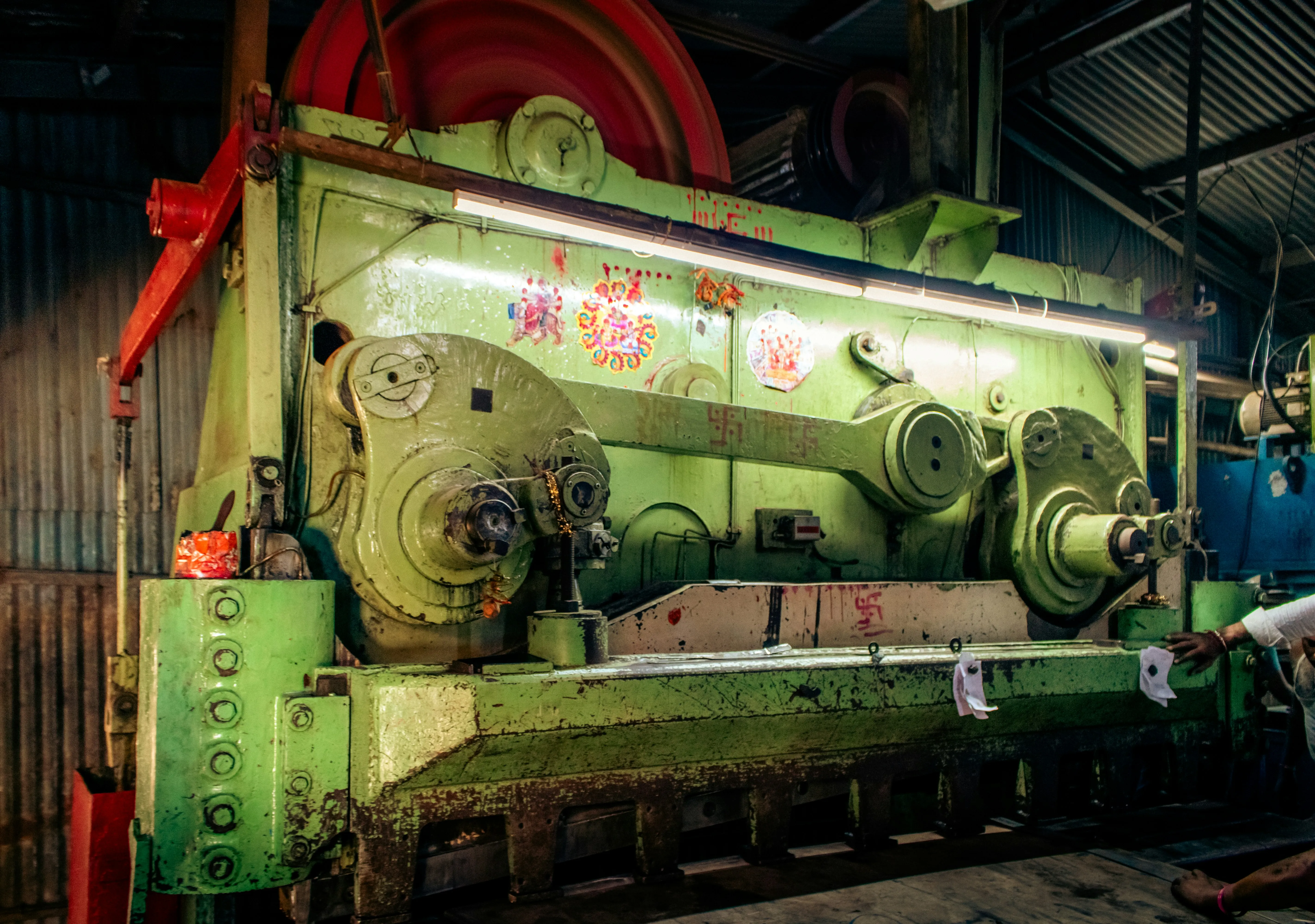 Shearing machine operation and safety